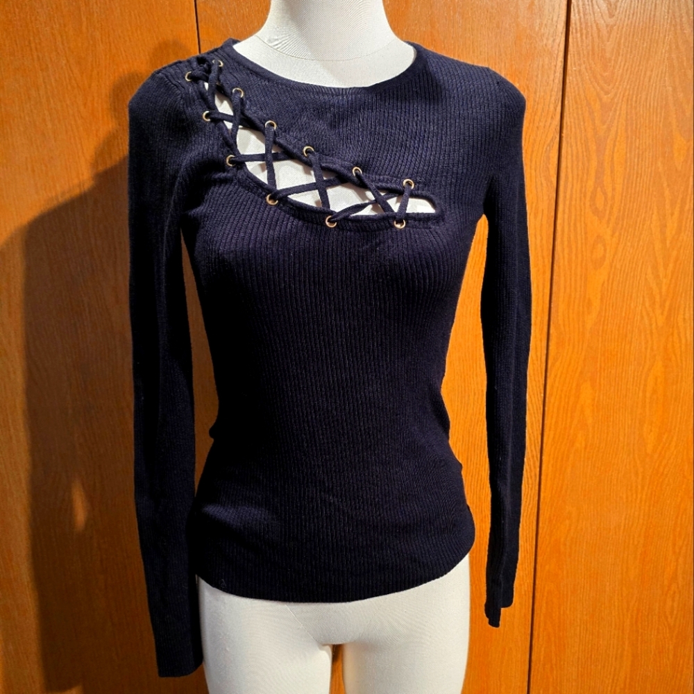Black knit long sleeve with front cut out
